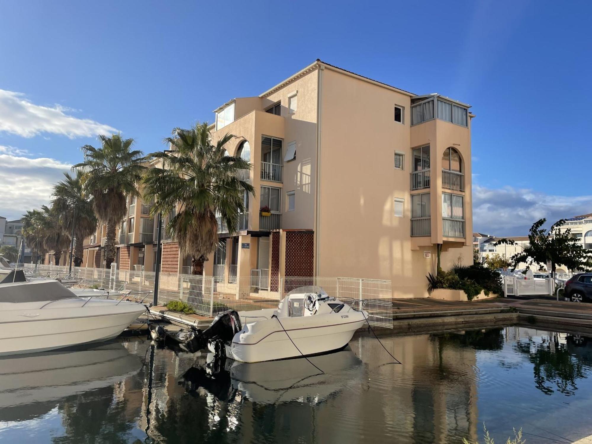 Charmant 2 Pieces Avec Mezzanine, Parking, A 300M De La Plage Et Commerces - Fr-1-338-502 Sete Bagian luar foto